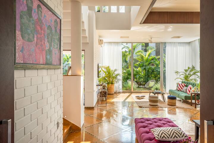 Living room image 12