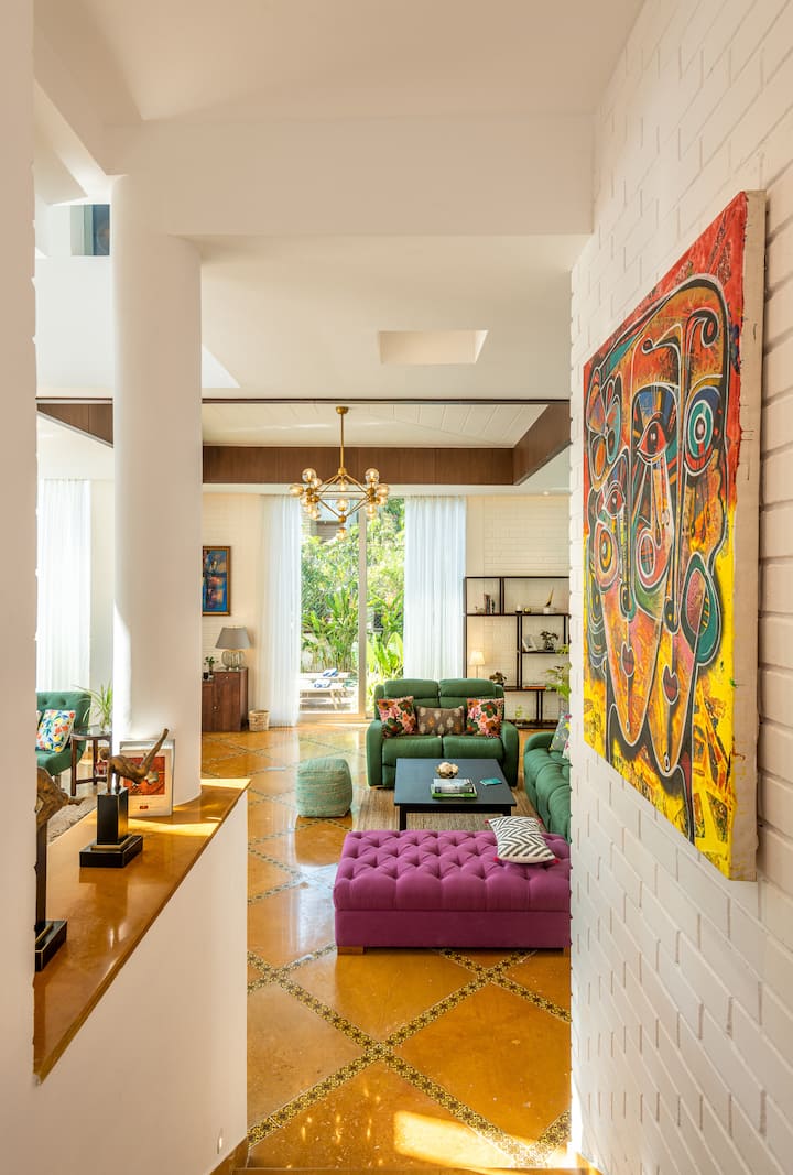 Living room image 5