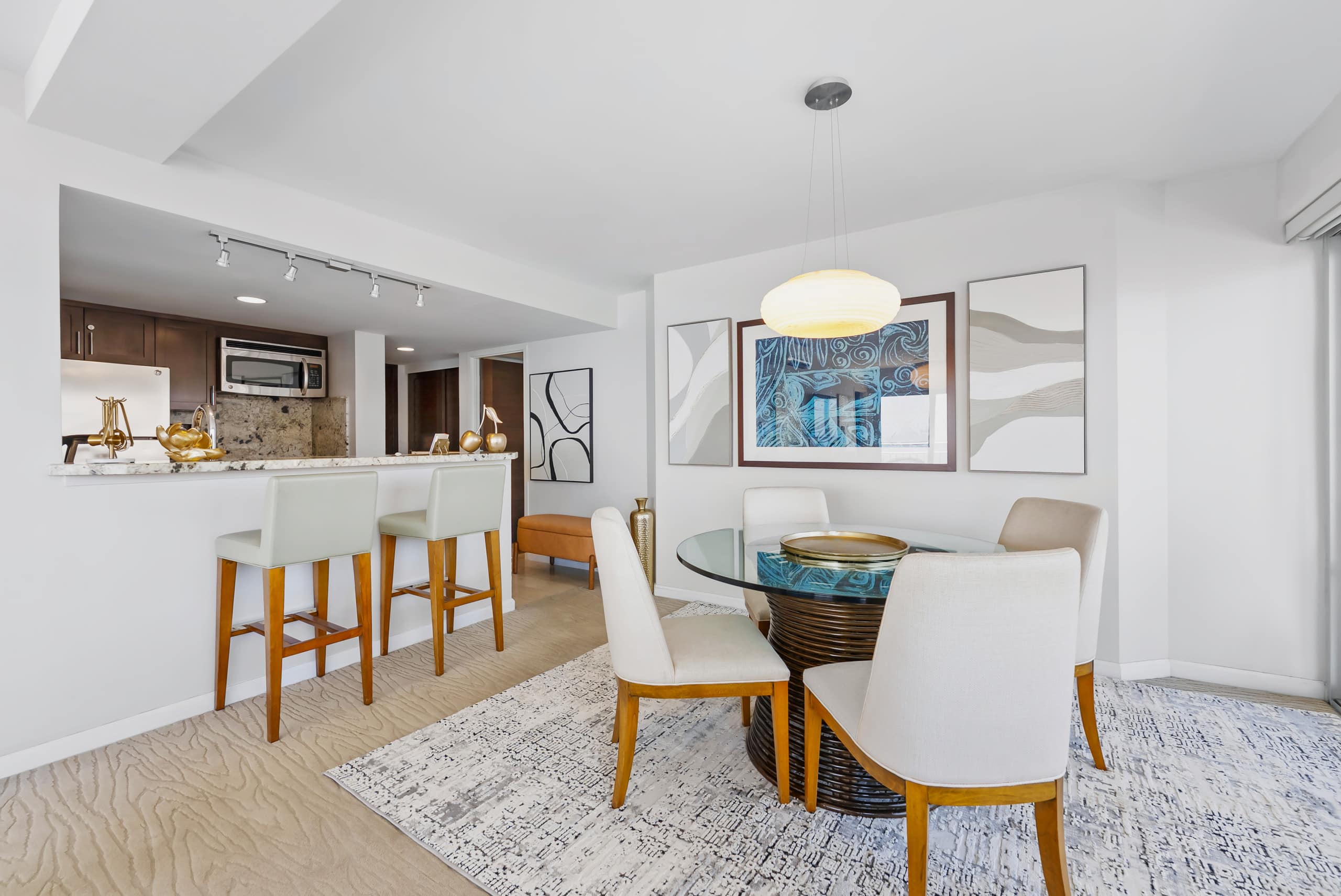 Home in Honolulu · ★5.0 · 2 bedrooms · 4 beds · 2 private baths - Image 19