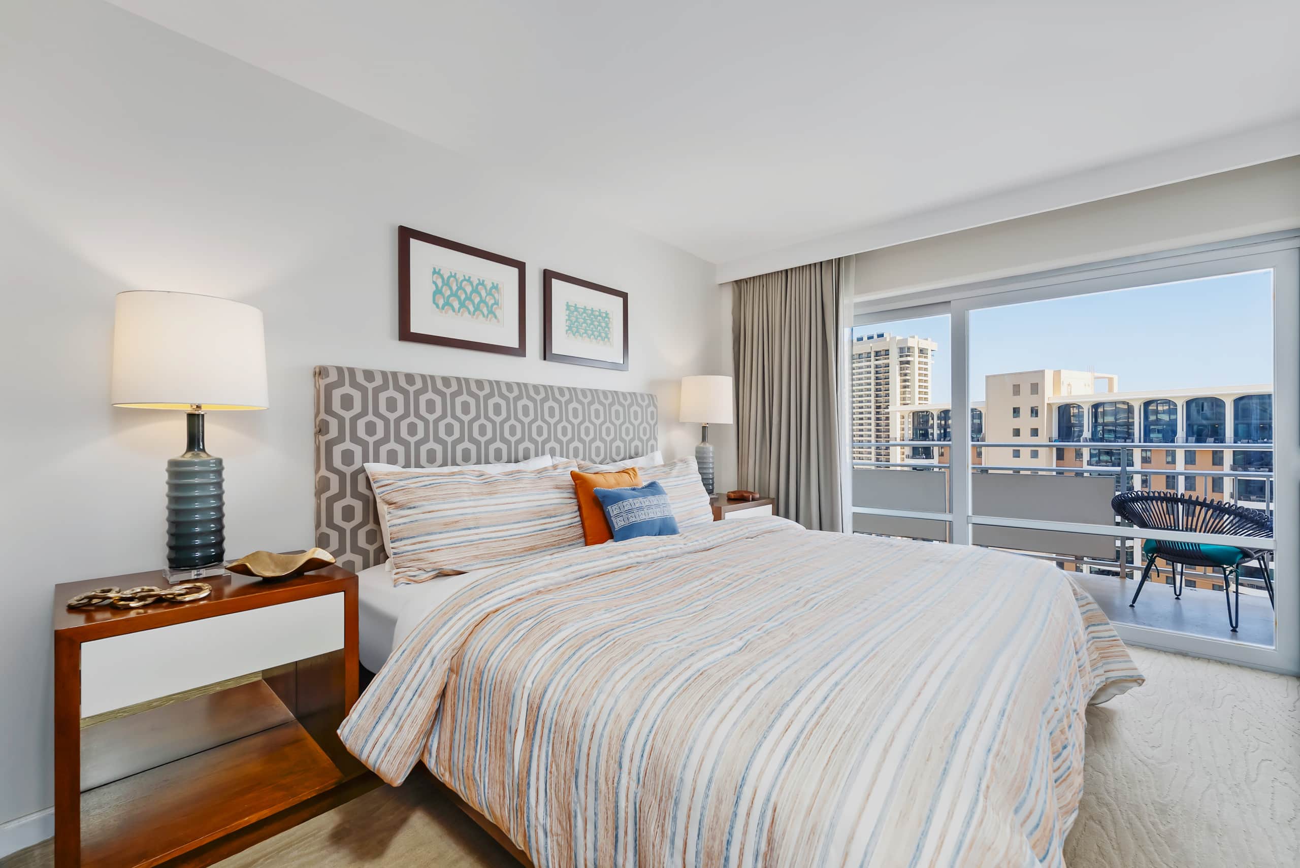 Home in Honolulu · ★5.0 · 2 bedrooms · 4 beds · 2 private baths - Image 2
