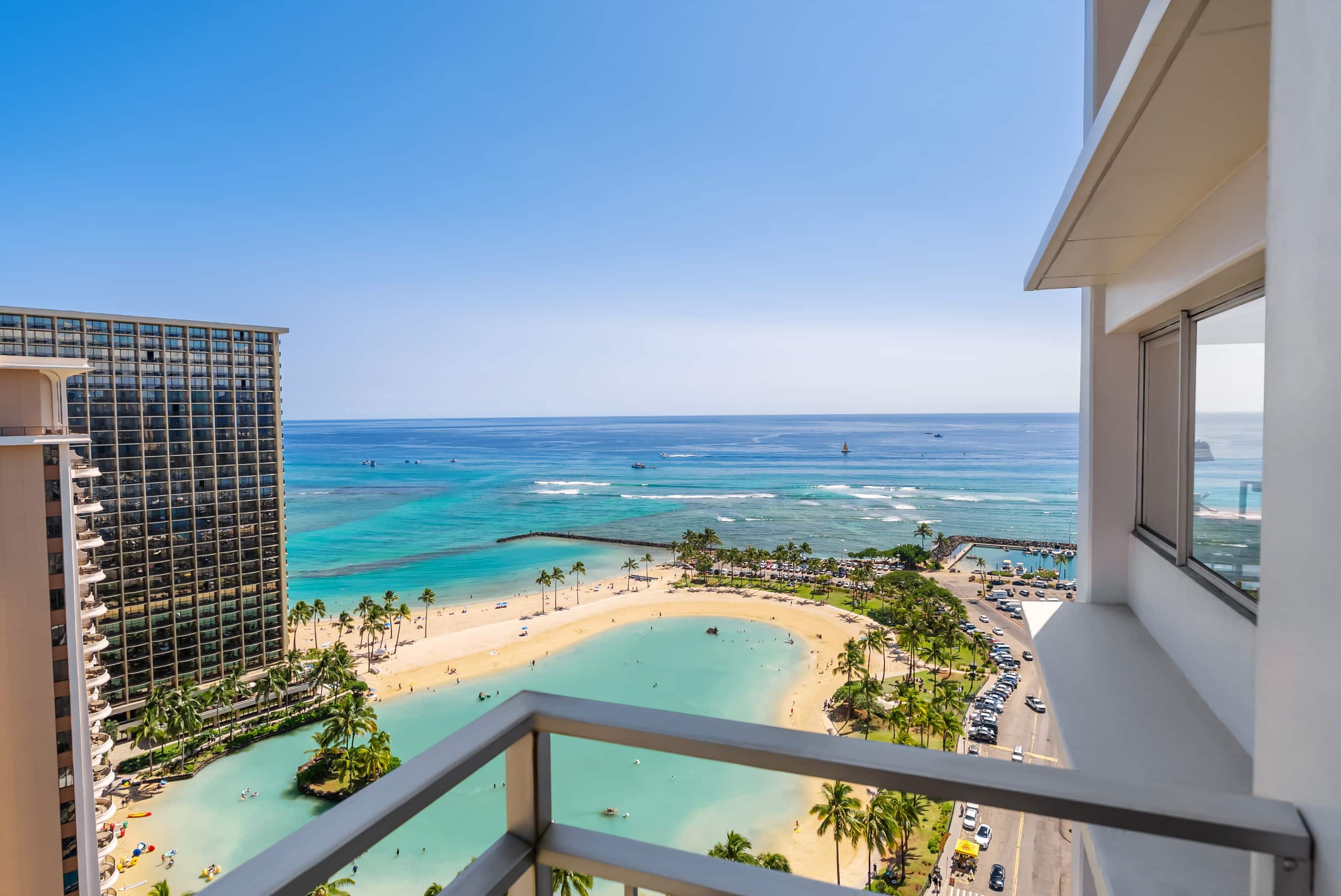 Home in Honolulu · ★5.0 · 2 bedrooms · 4 beds · 2 private baths - Image 54