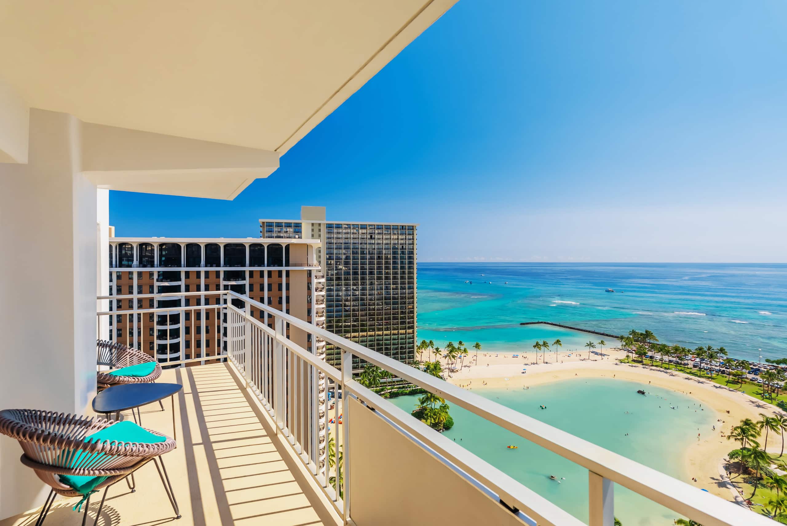 Home in Honolulu · ★5.0 · 2 bedrooms · 4 beds · 2 private baths - Image 41