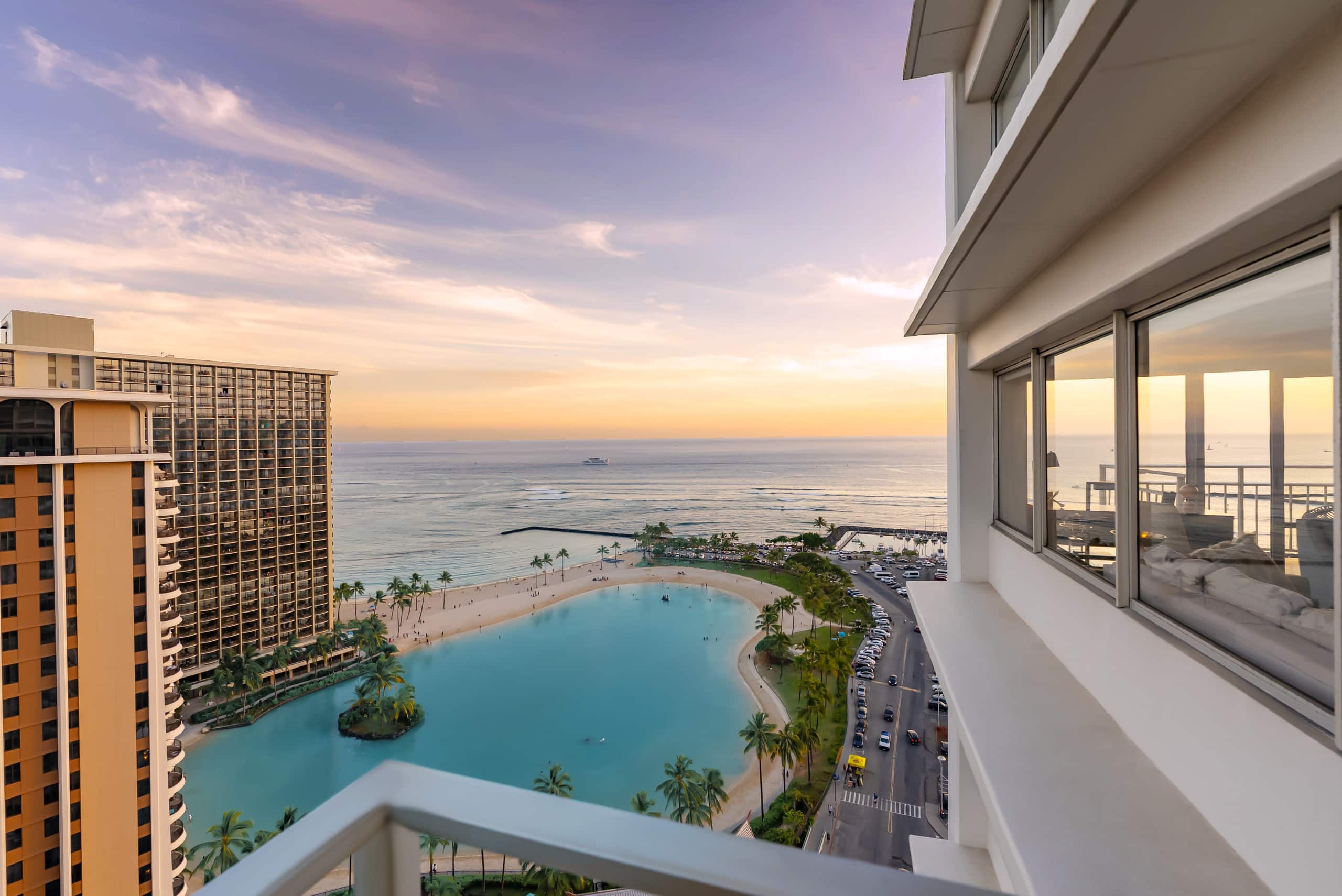 Home in Honolulu · ★5.0 · 2 bedrooms · 4 beds · 2 private baths - Image 52