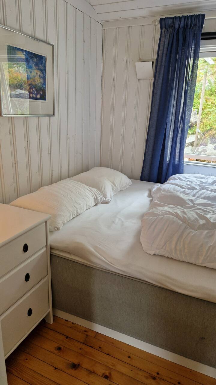 Le lit mesure 150 x 200 cm, les dunes sont 220 x 140 cm
