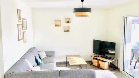 Top Airbnb: "Les Frégates" House - LocaJard - Swimming Pool in Saint Vincent Sur Jard
