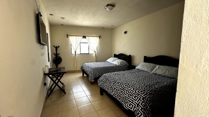 ห้องนอน 4: มีเตียงคู่ 2 หลัง 