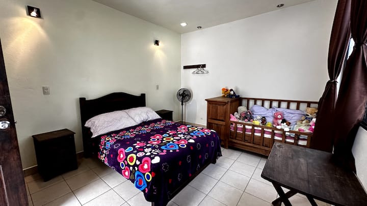 ห้องนอน 1 กำลังมองหาห้องนอนสำหรับคุณและเจ้าตัวน้อยอยู่ใช่ไหม? นี่คืออุดมคติ