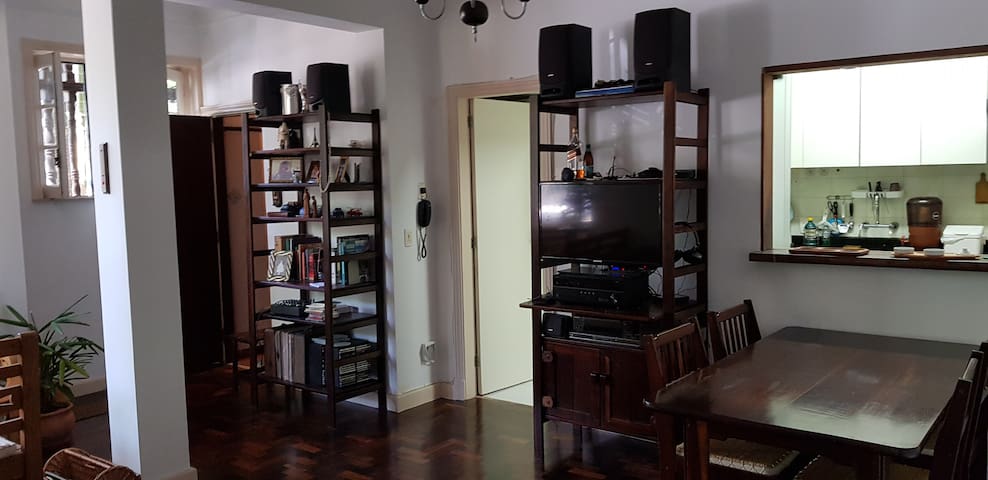 Apartamento 3 quartos-Ponto Nobre prox à praia gallery image 3