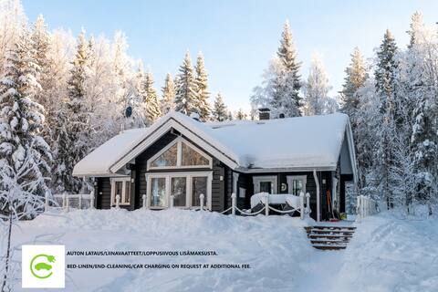 2BR log cabin by the lake. Hut. Sauna. Free Wifi