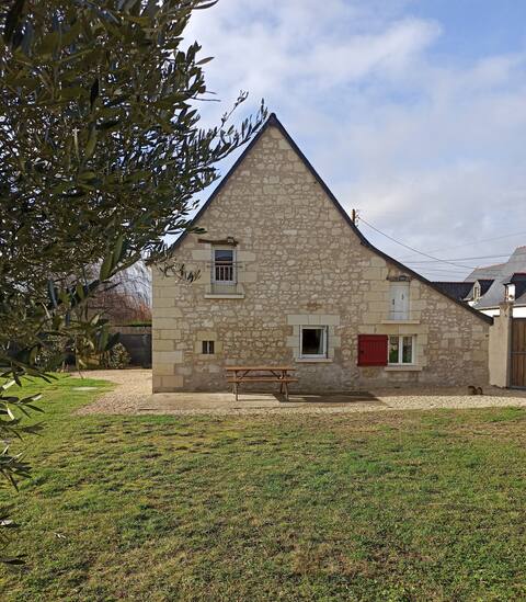 Farmhouse between the Loire and Bourgueillois vineyards