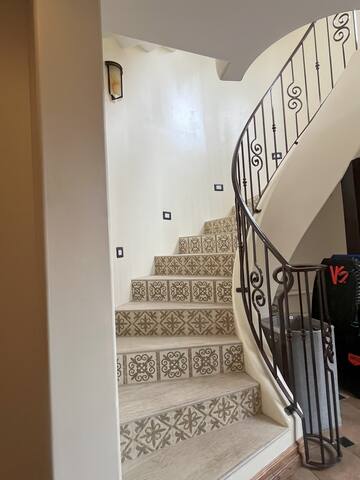 MIssion Beach Masterpiece gallery image 5