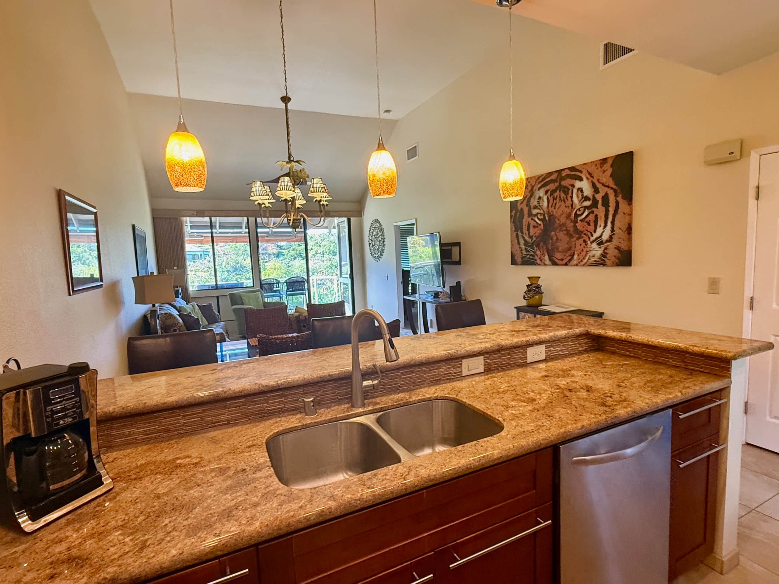 Condo in Kihei · ★5.0 · 2 bedrooms · 2 beds · 2 baths - Image 5