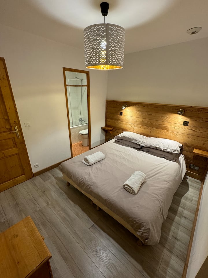 Dormitorio 4 con cama doble (también es posible con 2 individuales)