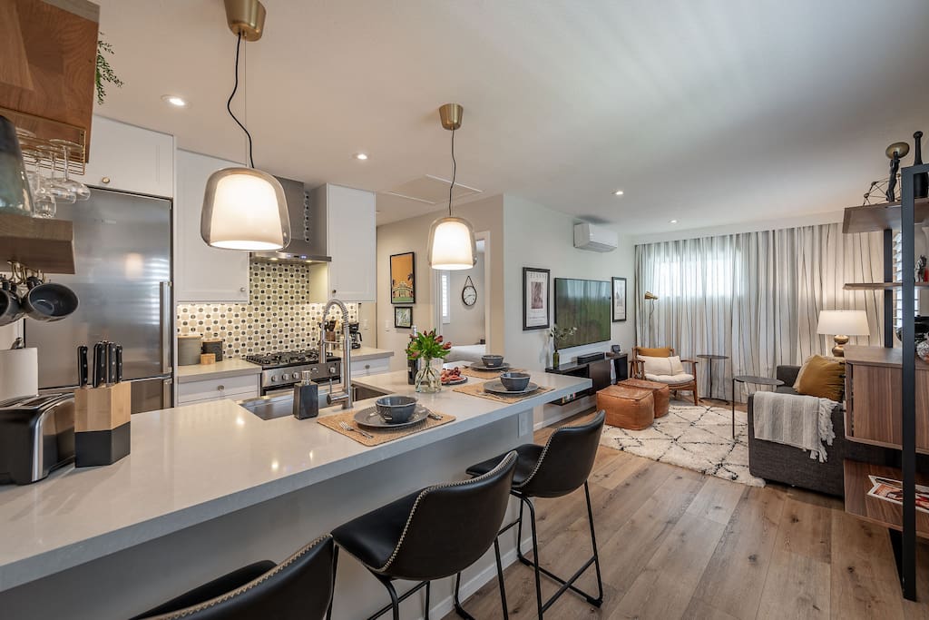 1-Bd 1Ba Beauty 10 Mins to Disney & 20 to Beaches