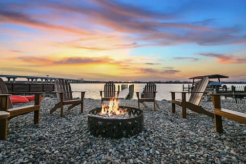 Designer Lakefront Home with Views, Firepit, Dock