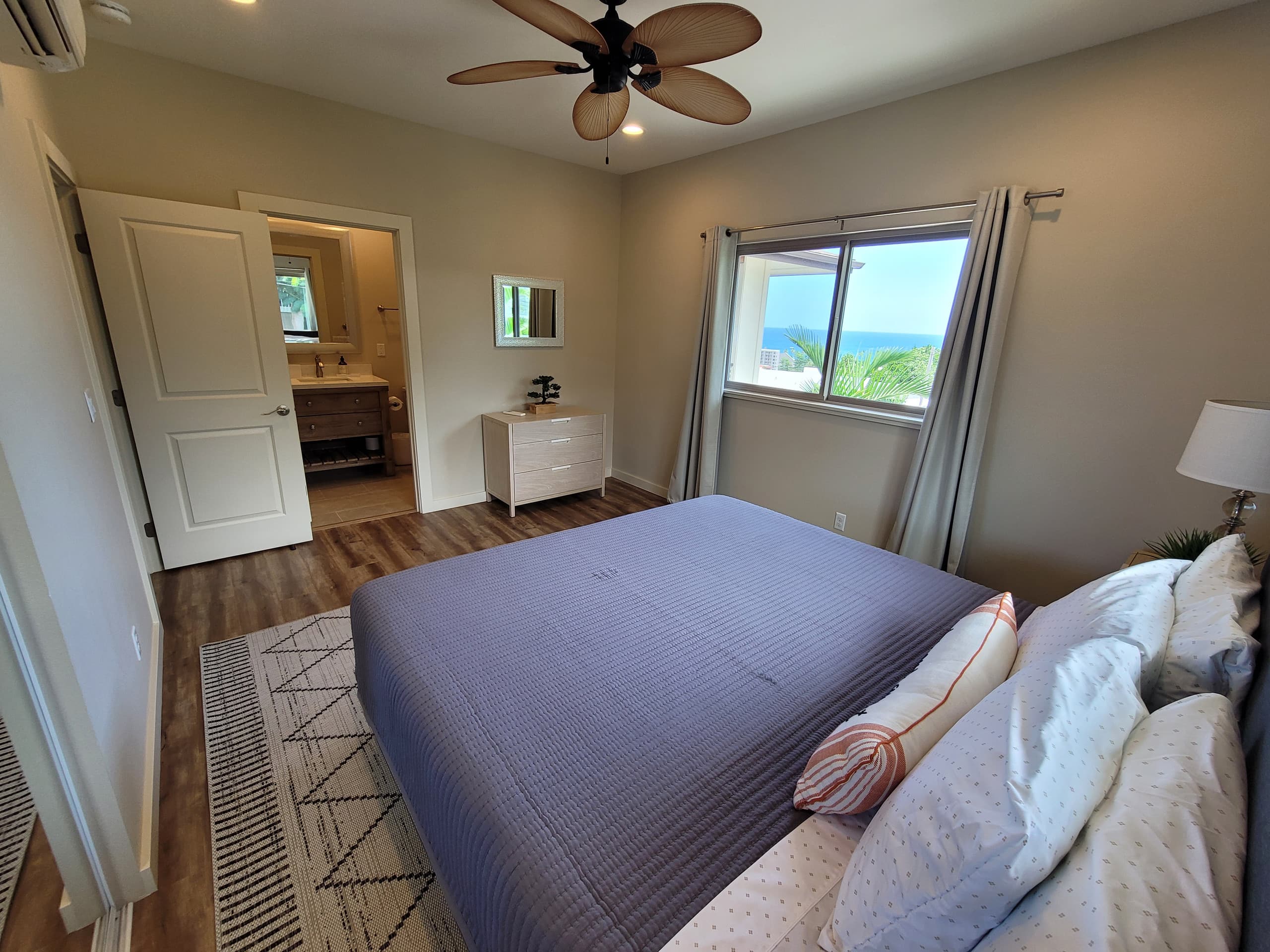 Guesthouse in Kailua-Kona · ★4.99 · 2 bedrooms · 2 beds · 2 baths - Image 10