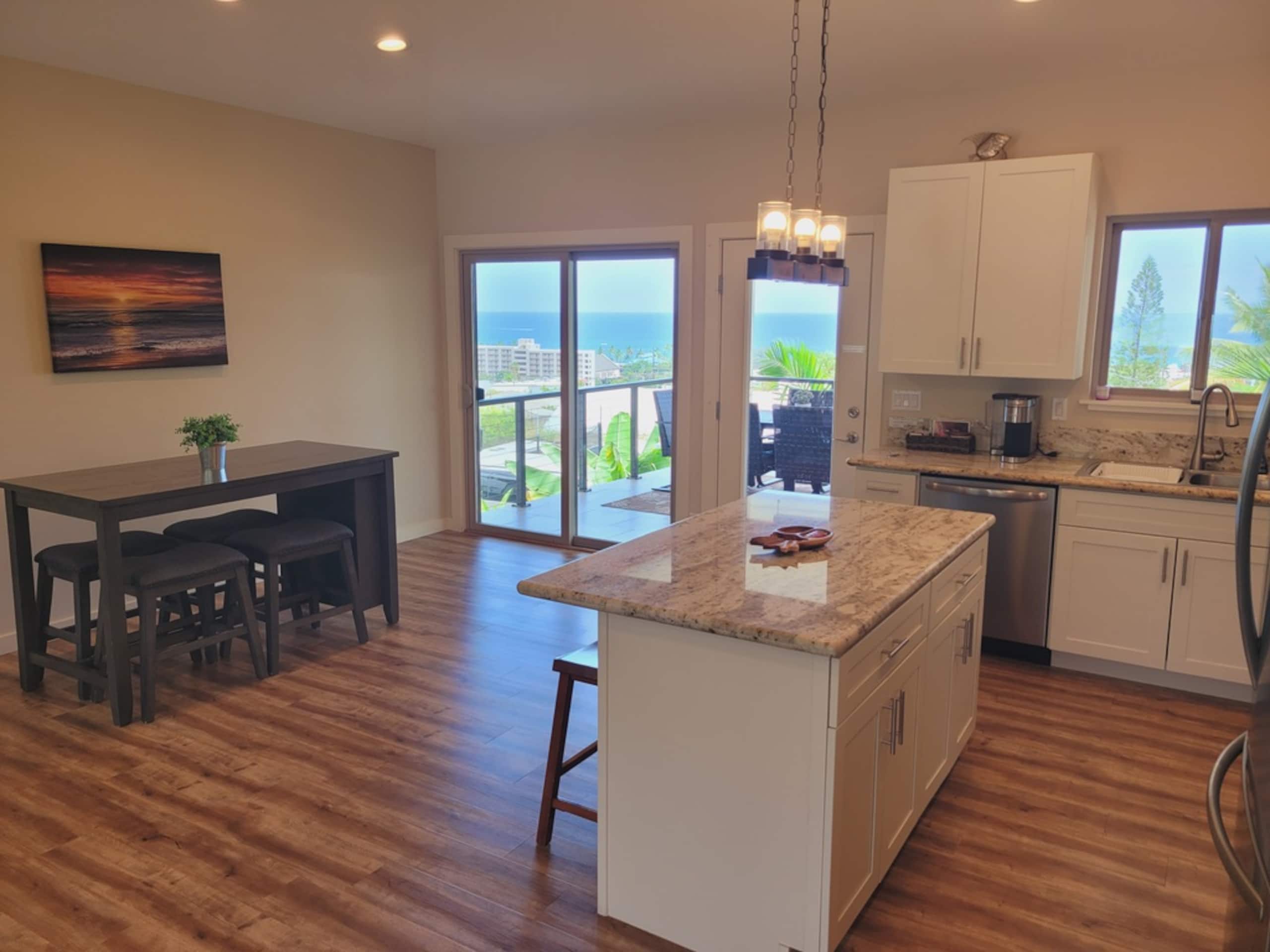 Guesthouse in Kailua-Kona · ★4.99 · 2 bedrooms · 2 beds · 2 baths - Image 3