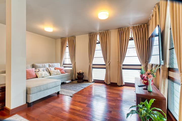 4 Bedroom Quiet Area Watergate Villa Ratchaprarop - Bangkok
