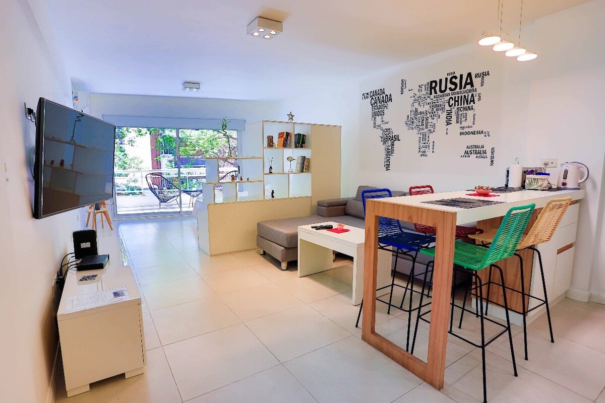 Top Airbnb: Beautiful Studio with Balcony in Recoleta