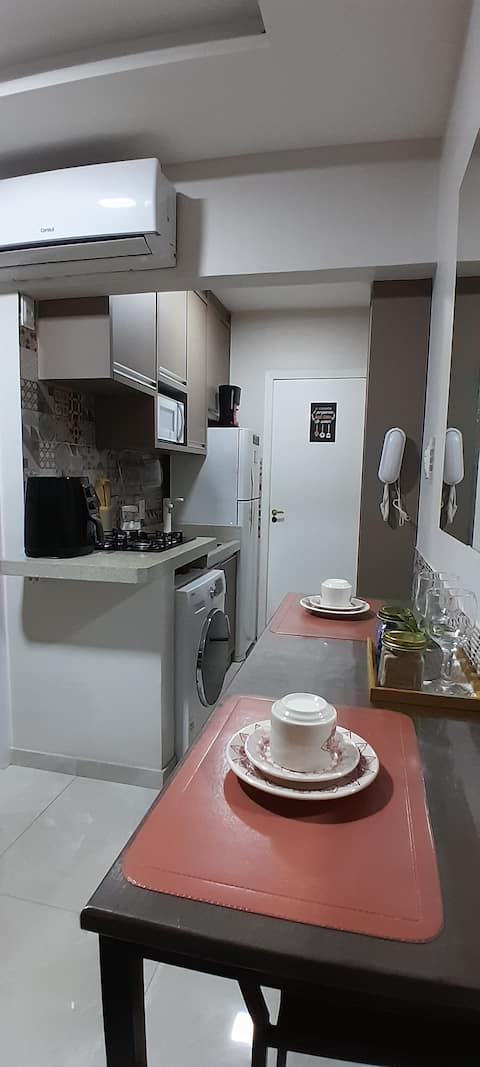 Furnished kitnet, 2 blocks from the sea. Close to everything