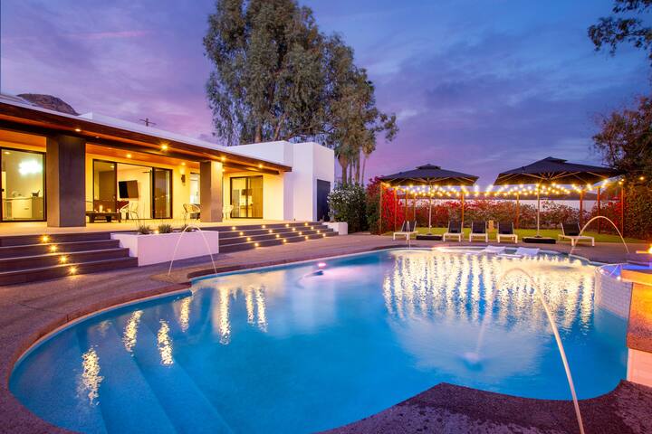 The Manor on Camelback