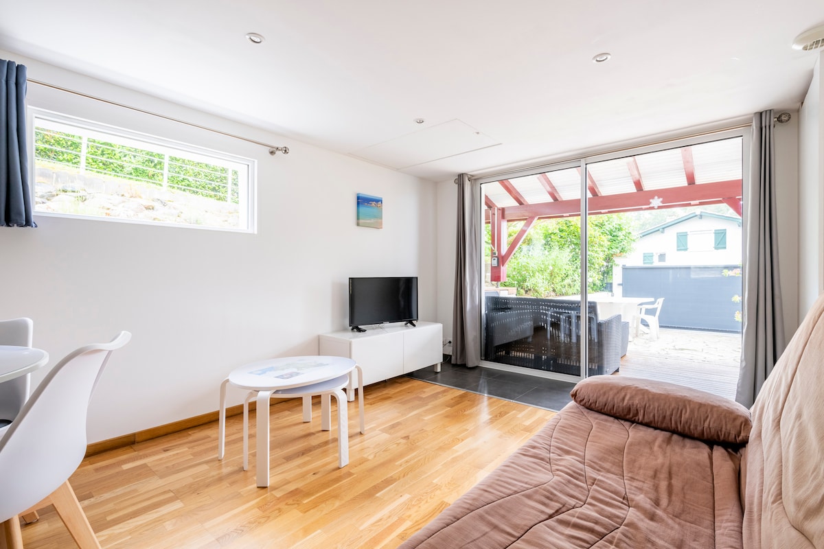 Leistungsstarkes Airbnb: 3* rated apartment near Biarritz Basque Country in Hasparren