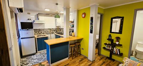 Comfortable Depto in the center - steps from the river