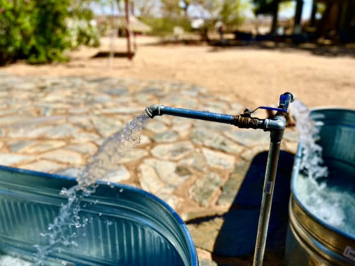 Cowboy Tubs, Zen Labyinth, Views, Quiet Serenity - Joshua Tree, CA