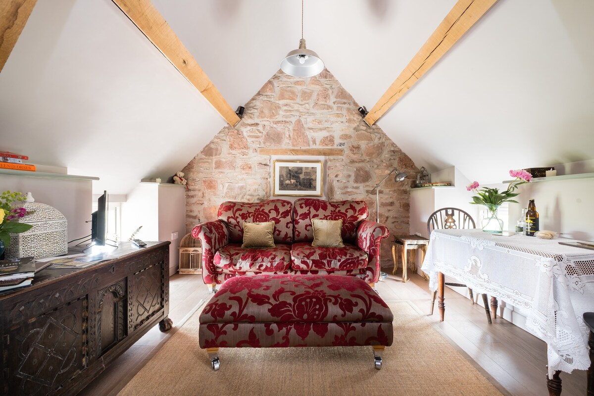 Top Airbnb: The Hayloft, Pillar Box Farm Cottages in Shropshire