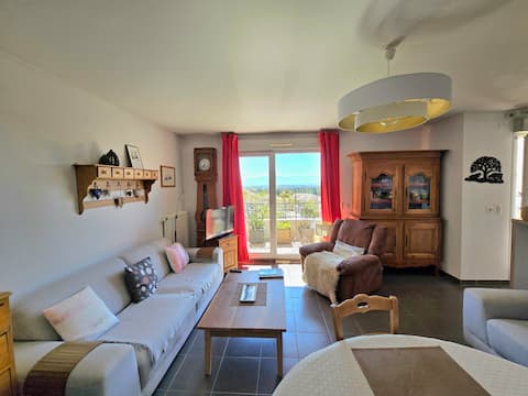 Near Geneva, expatriates, long-term rental