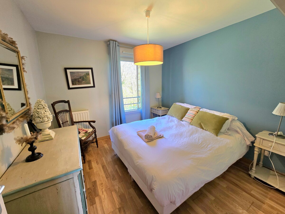 საძინებელი 1