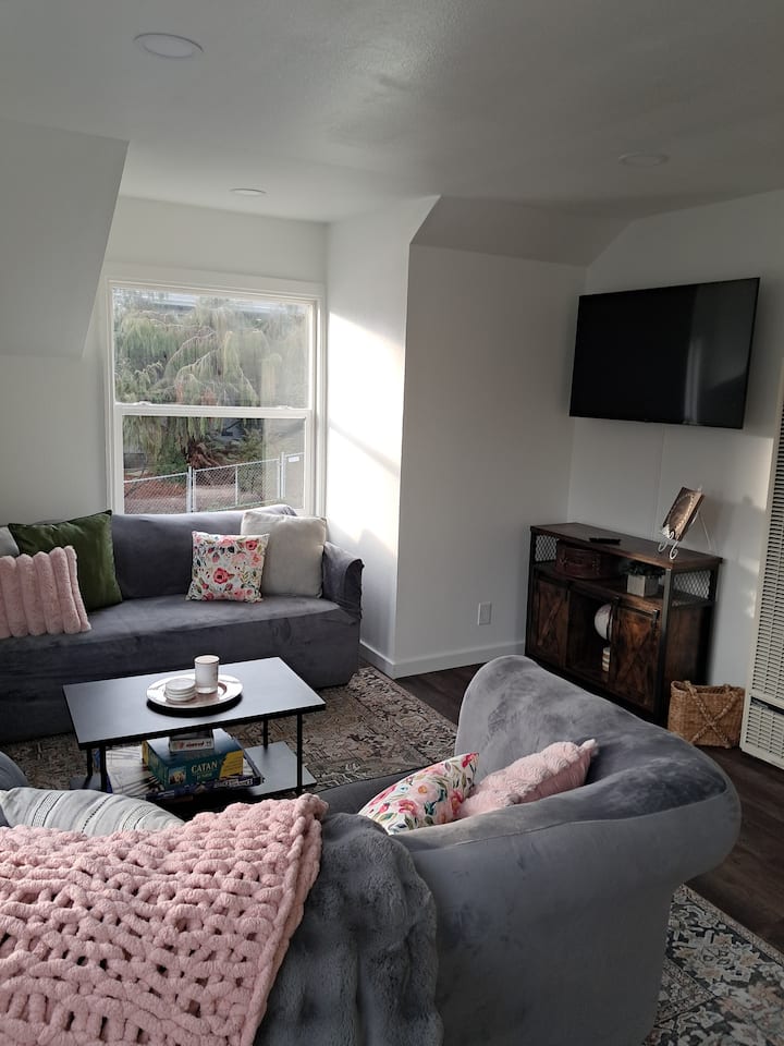 Cozy, Bright Home In Fortuna, Ca - Fortuna, CA