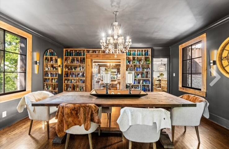 Hilltop Rustic Retreat/ 30 day minimum rental gallery image 3