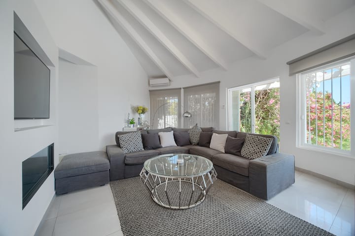 Private Pool, Sea Views & Beaches - Costa del Sol