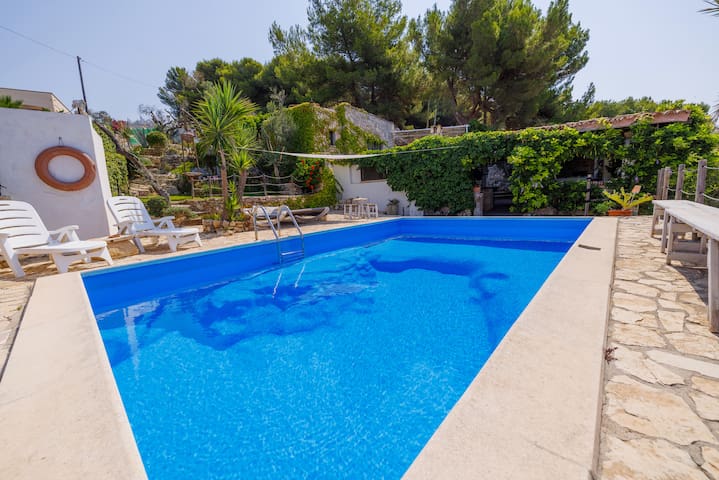 Villa Paiare con piscina privata sul mare Jonio