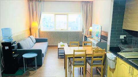Jovial 1-Bedroom Apt.  Beach & Sea View