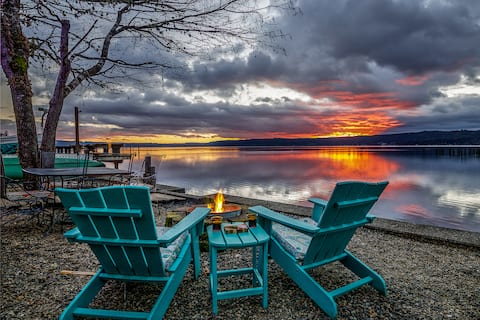 Pet Friendly | Waterfront Views | FirePit | Kayaks