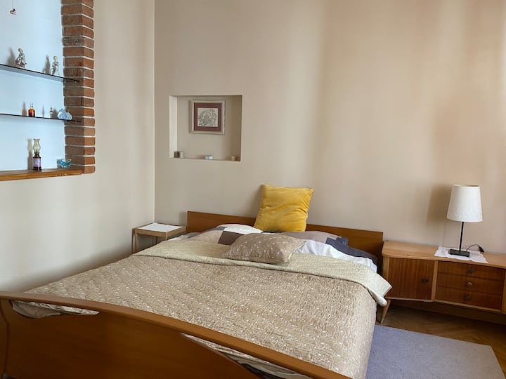 غرفة النوم 1