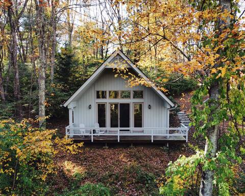 The Perch, a luxe cottage in the woods 1h from NYC