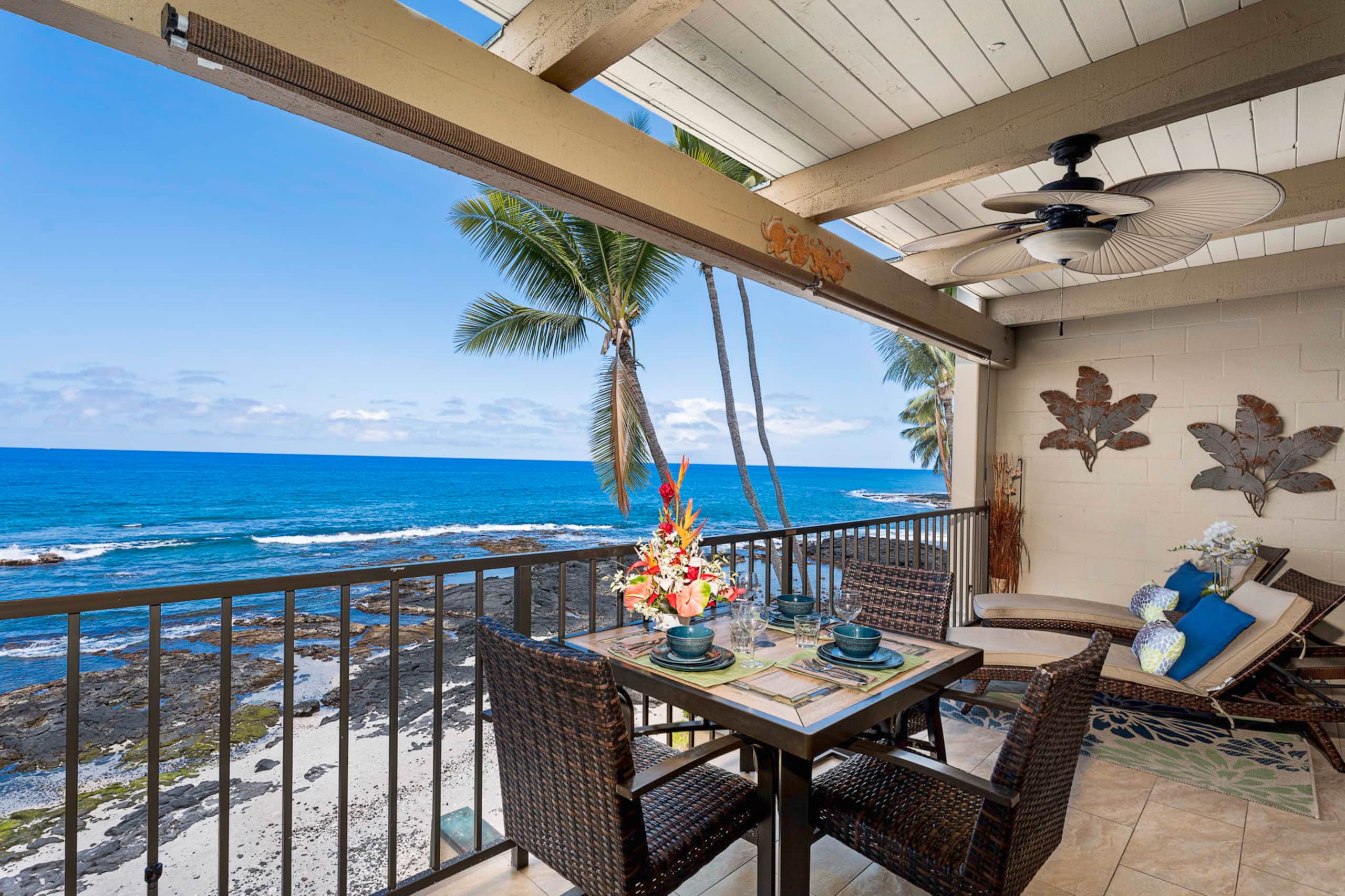 Condo in Kailua-Kona · ★4.95 · 2 bedrooms · 2 beds · 2 baths - Image 3