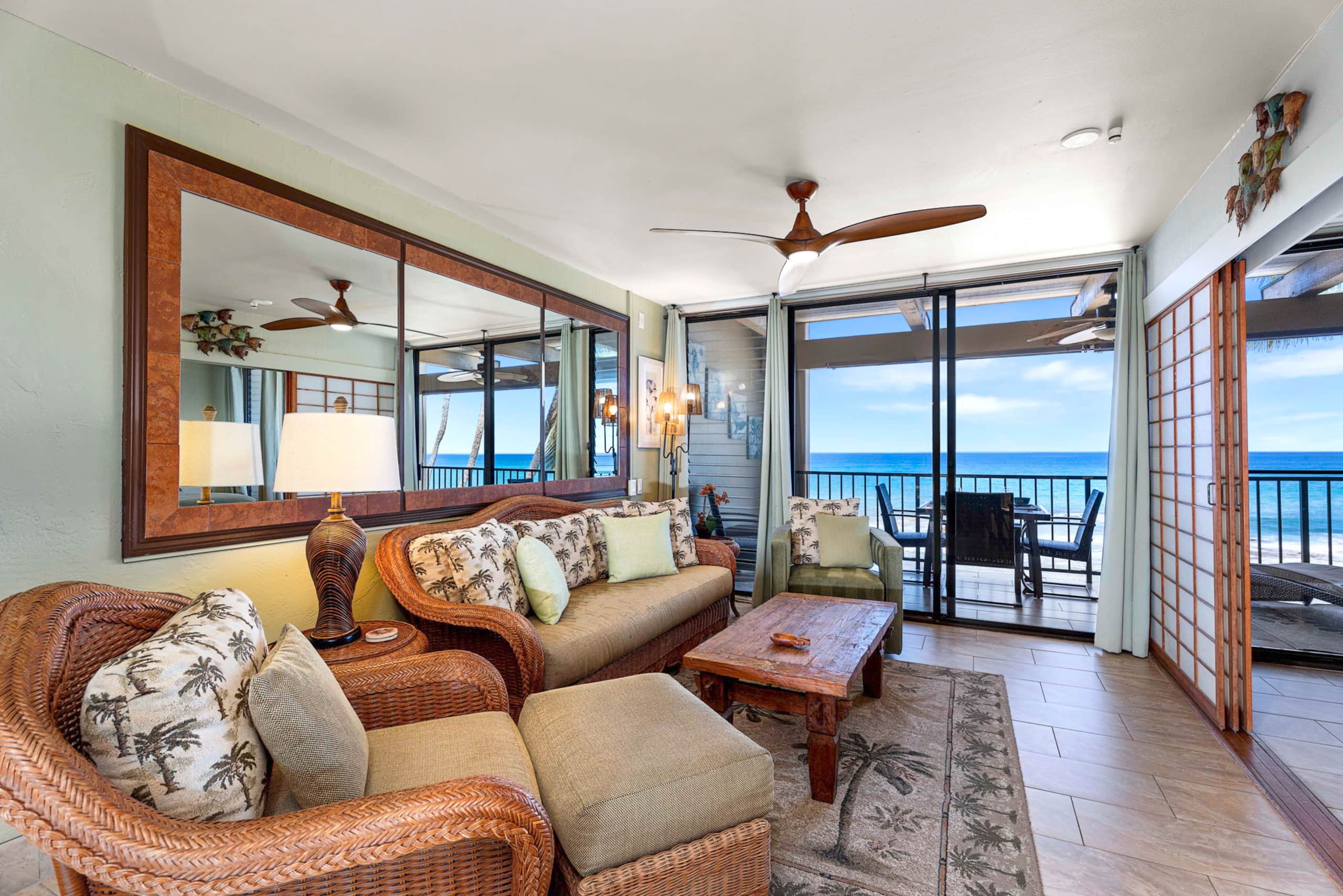 Condo in Kailua-Kona · ★4.95 · 2 bedrooms · 2 beds · 2 baths - Image 7