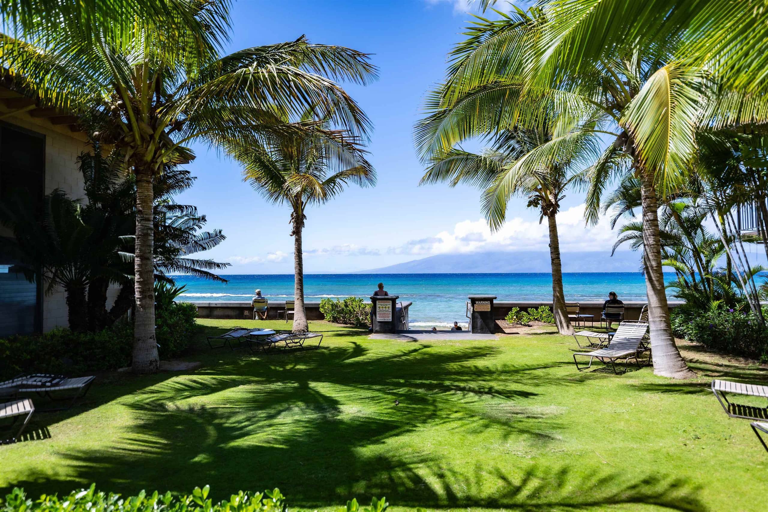 Condo in Lahaina · ★4.91 · 2 bedrooms · 4 beds · 2 baths - Image 15