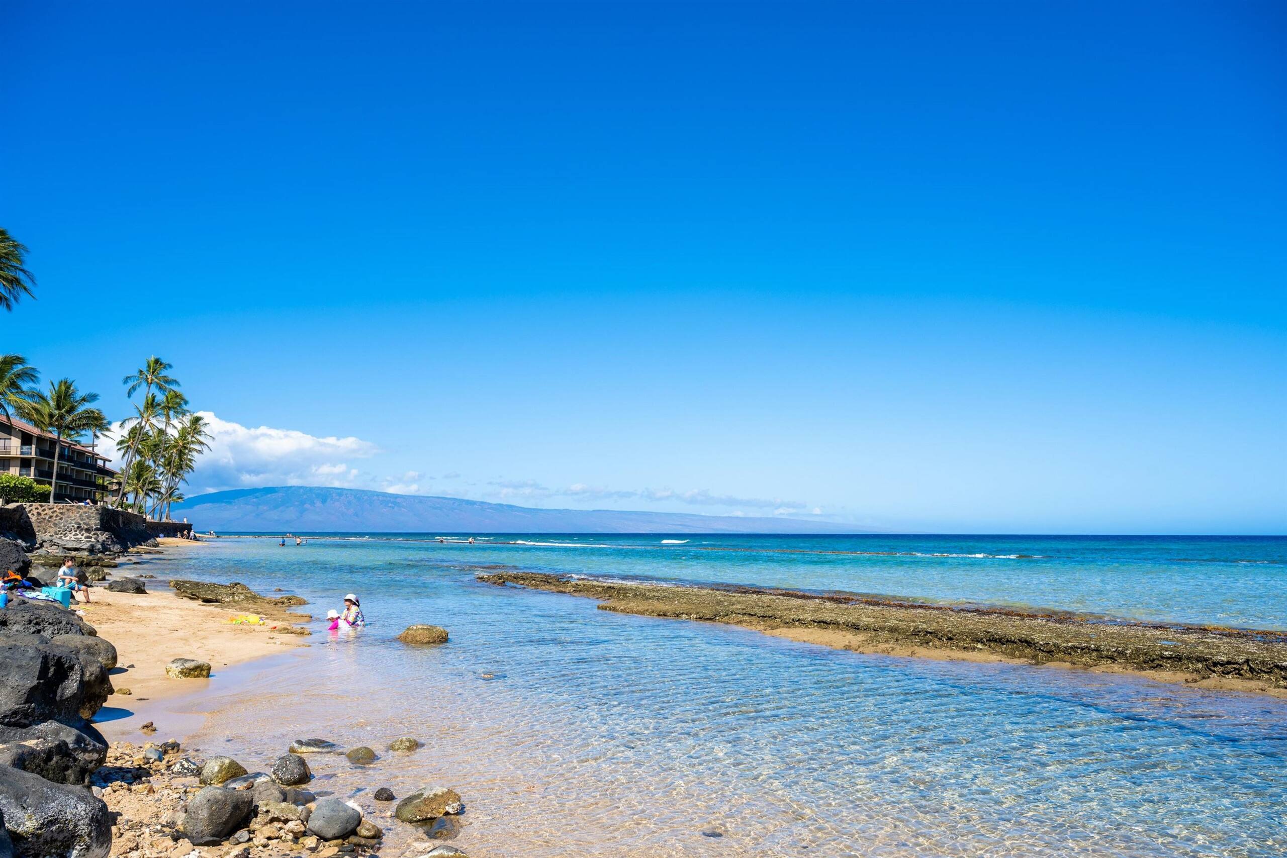 Condo in Lahaina · ★4.91 · 2 bedrooms · 4 beds · 2 baths - Image 16