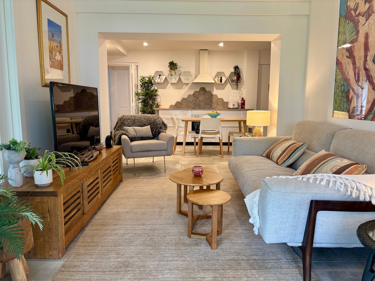 Popular Airbnb listing: Sanctuary at Paradise Beach in Avalon Beach