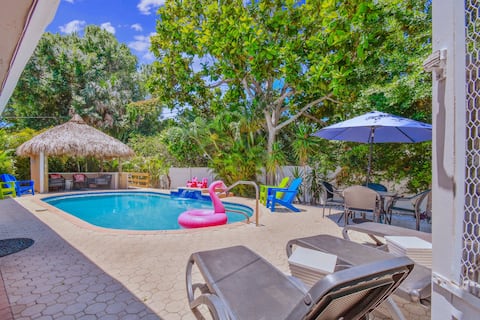 GORGEOUS 5BR/3BA Beach Pool Home 5 Mins to Beach!