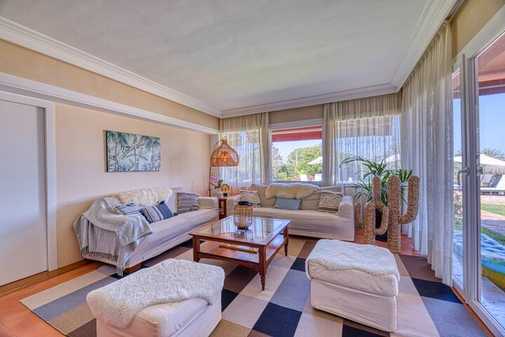 Villa Kentia, Charming and stylish country house gallery image 2