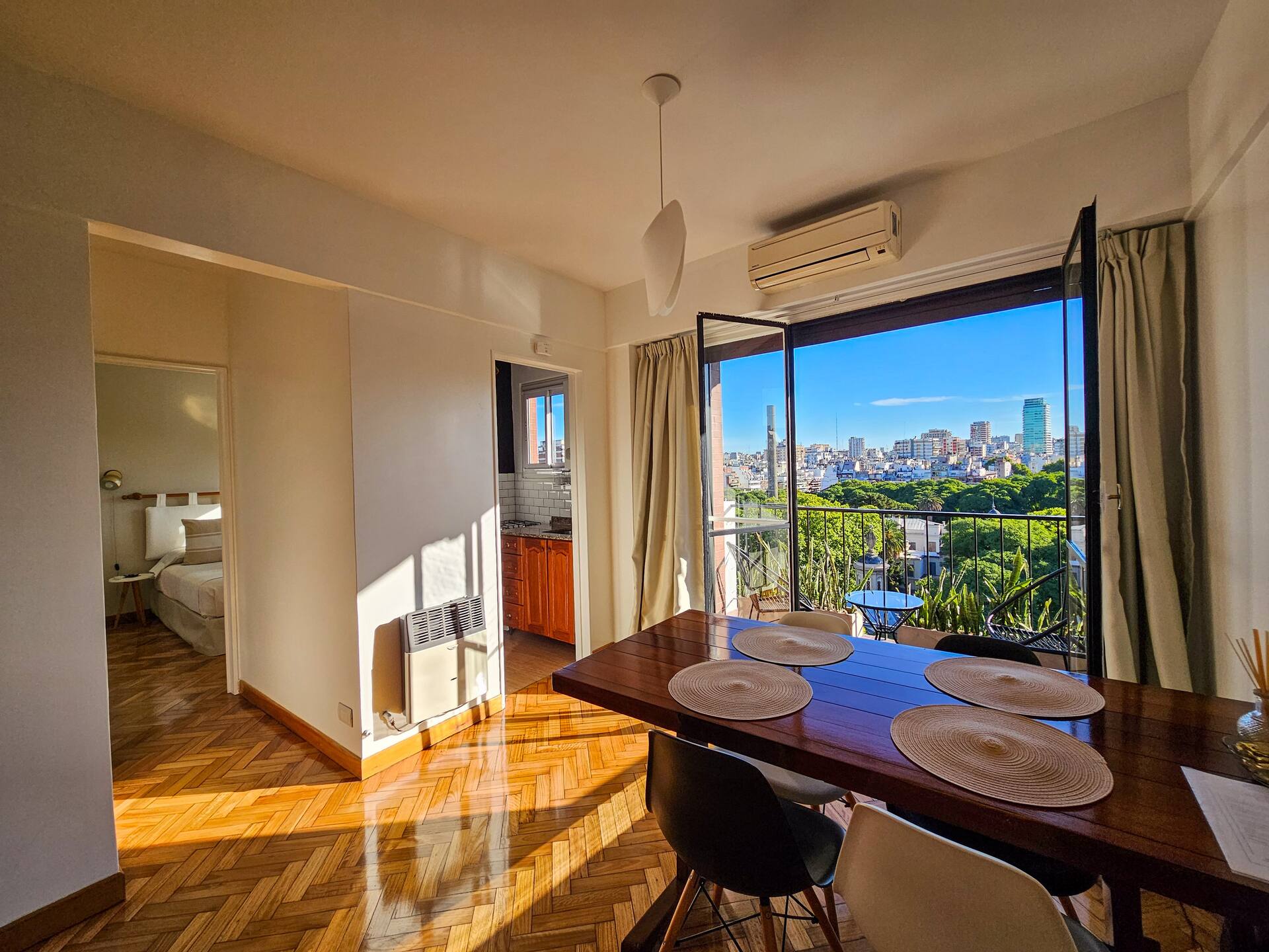 Apartamento de 1 quarto com varanda em Recoleta