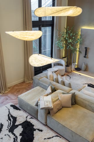 Luxurious bright 200sqm house in city centre!