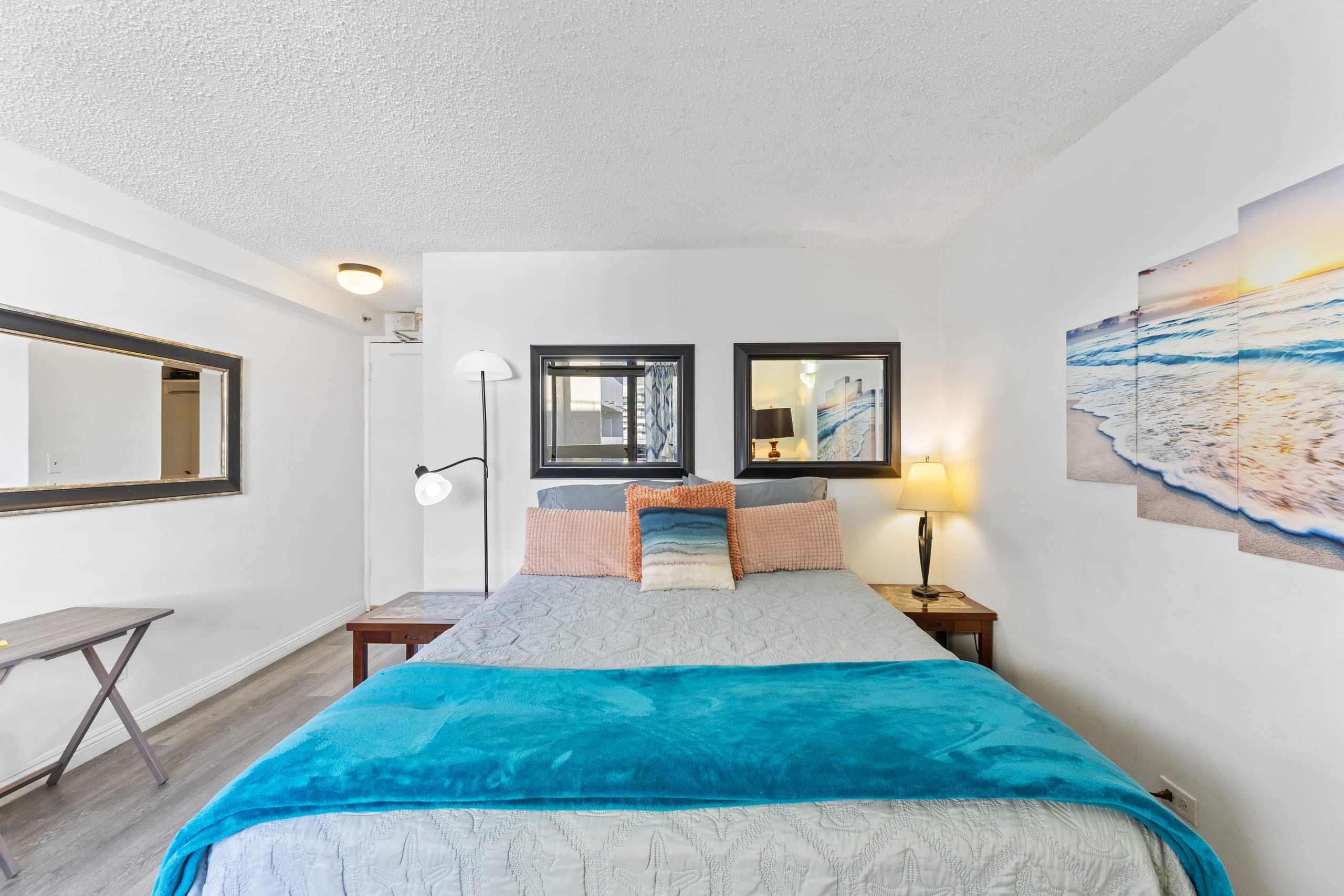 Condo in Honolulu · ★4.61 · Studio · 1 bed · 1 bath - Image 19