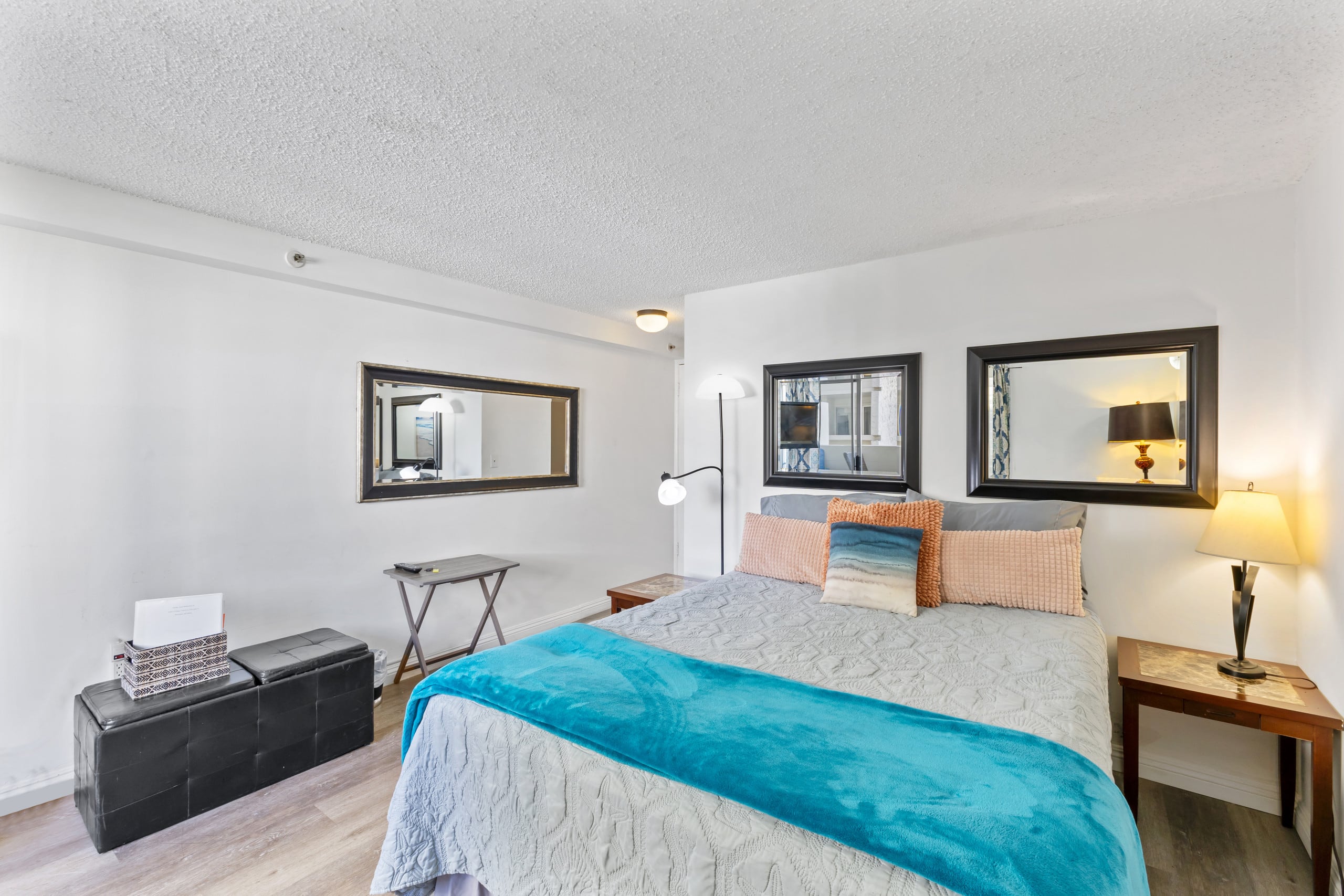 Condo in Honolulu · ★4.61 · Studio · 1 bed · 1 bath - Image 5